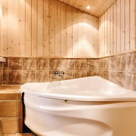 6 Person In Hadsund-by Traum * Øster Hurup